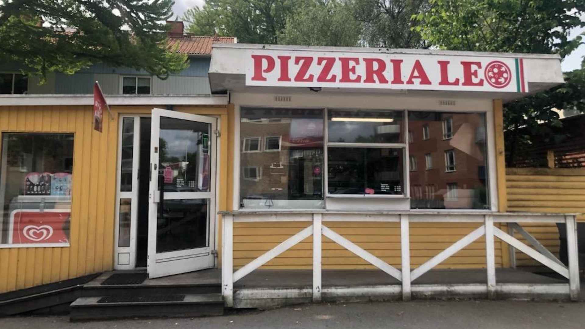 Framsidan på Pizzeria Leo i Växjö